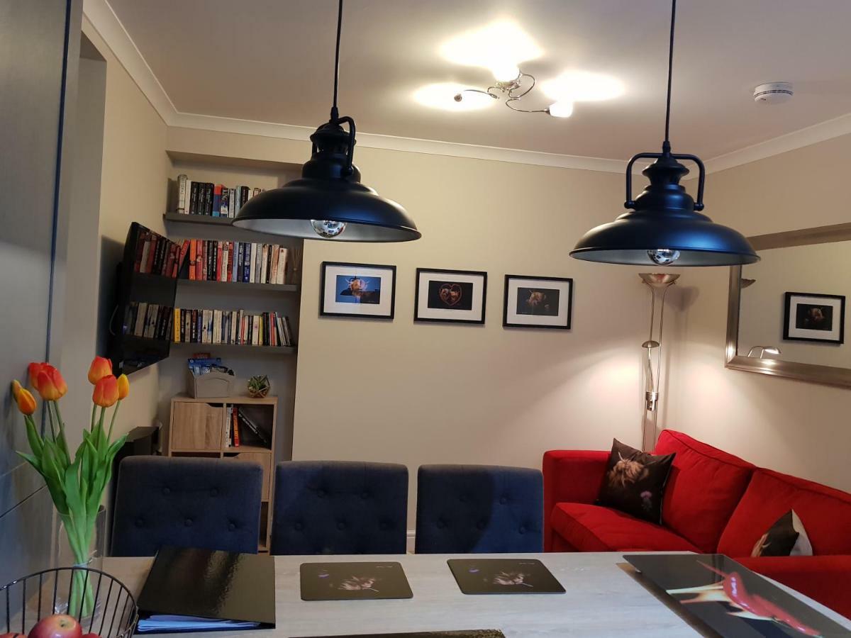 Smart & Cozy Holiday Apartment In The City Centre Inverness Exteriör bild